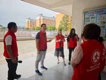 海安市大公镇古贲小学开展防空安全疏散演练