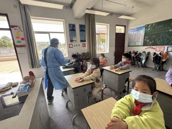 筑牢安全防线 守护“舌尖”健康  ——大公镇古贲小学开展食品安全应急演练活动